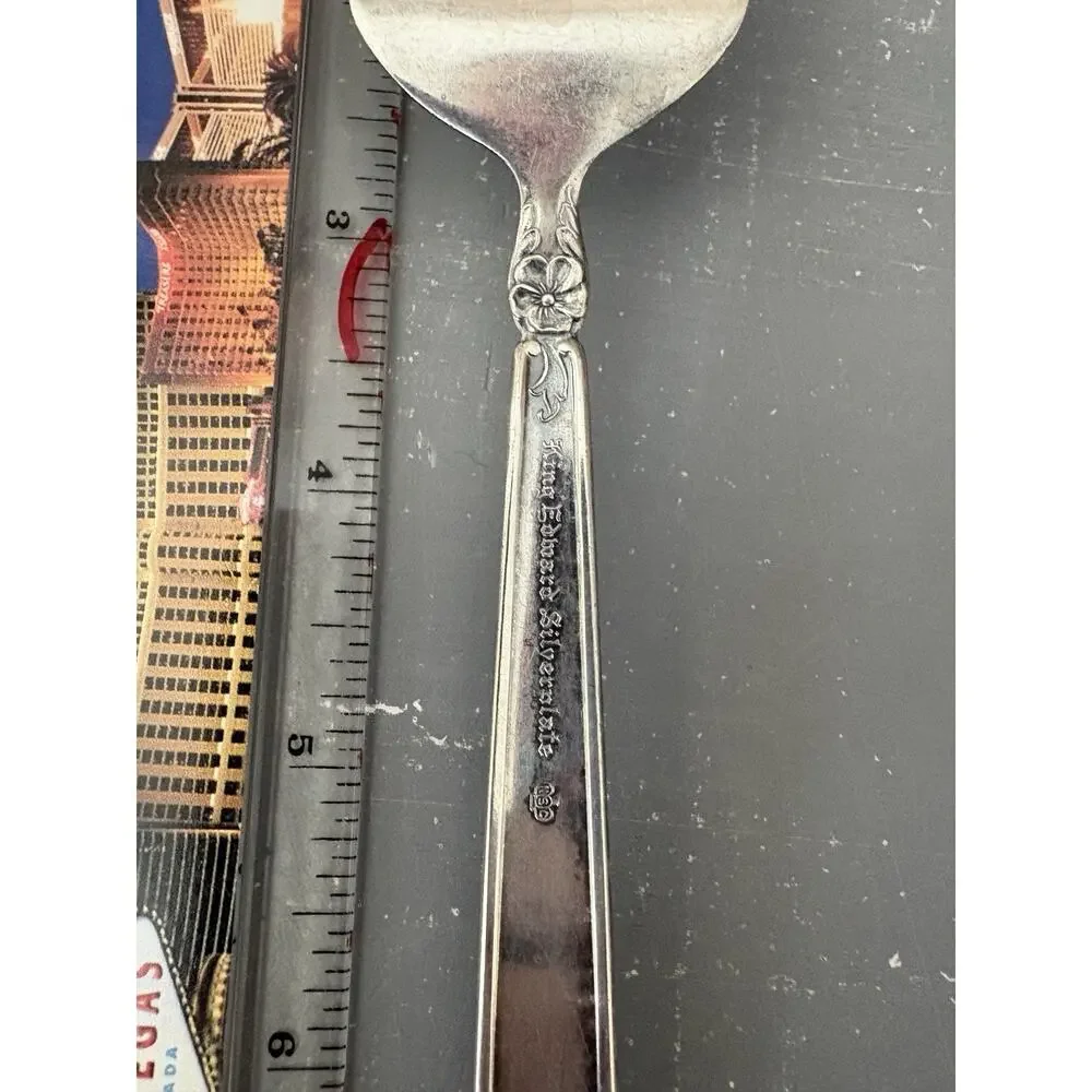 Antique Moss Rose Fish Serving Fork – King Edward Silverplate – S L & G H Rogers